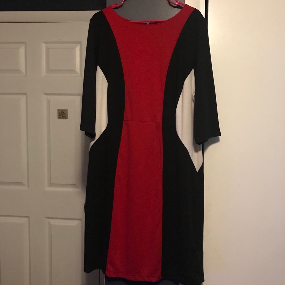 Black red & white dress